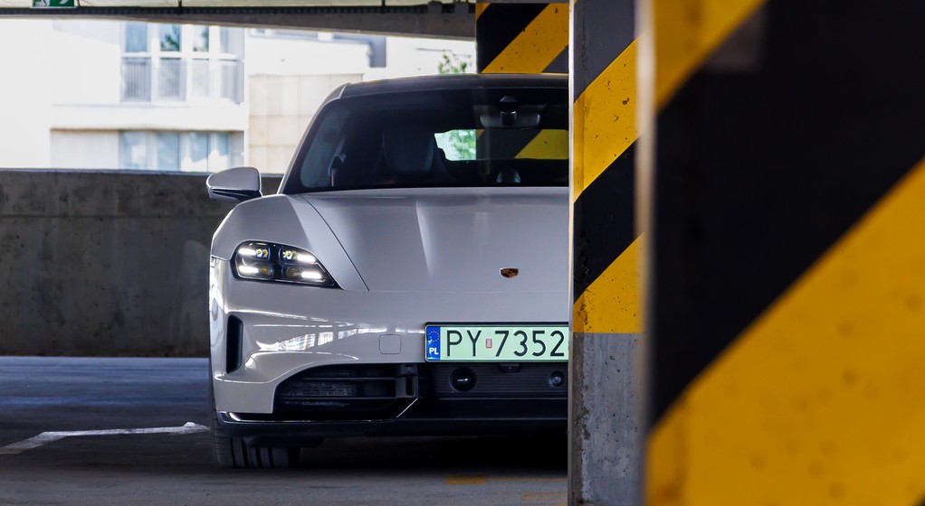 2024 Porsche Taycan 4S