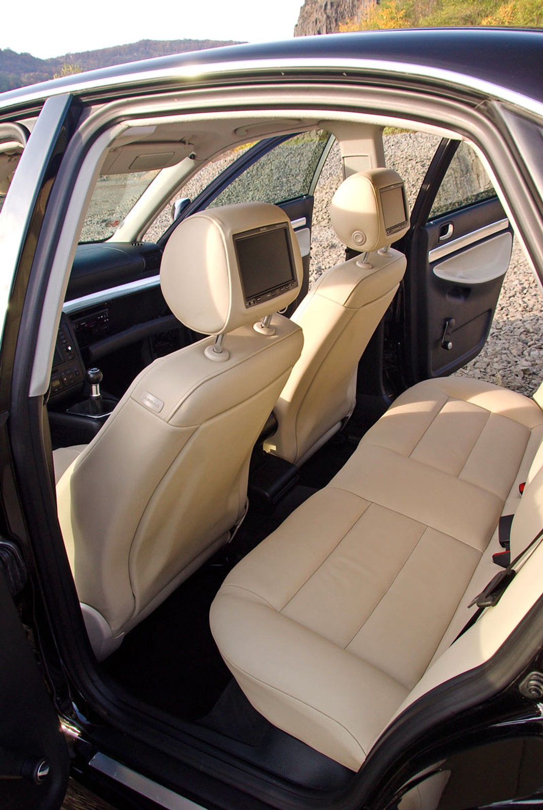 Garaż tunera: Audi A4 – dama w czerni