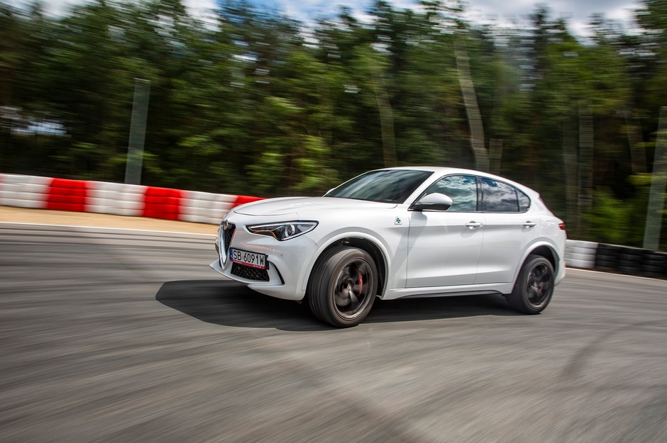 Alfa Romeo Stelvio Quadrifoglio - ekstraklasa szybkich SUV-ów