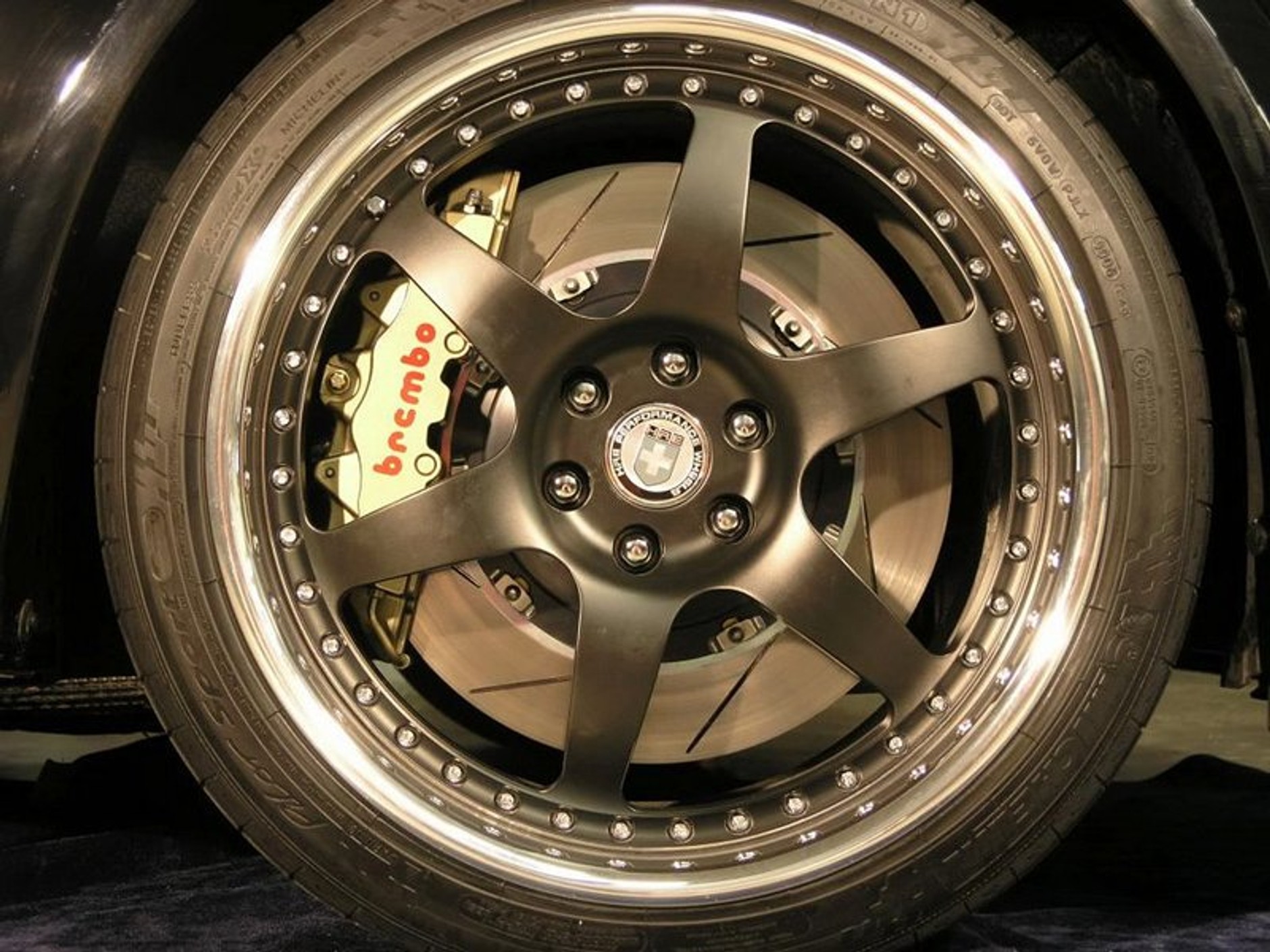 Predator Cadillac CTS-V: dwie sprężarki mechaniczne i 806 koni