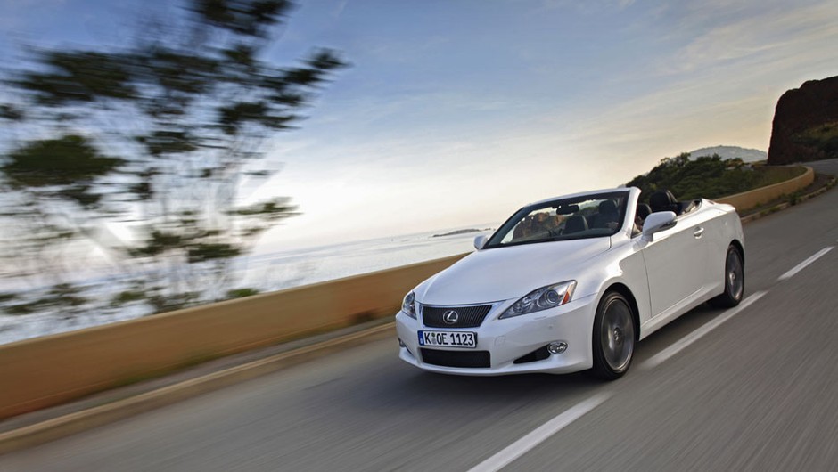 Lexus IS 250C: Elegancja i dynamika