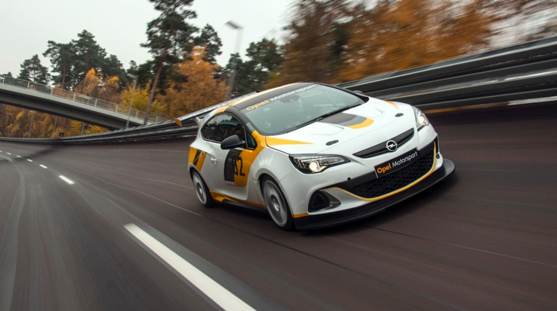 Opel stawia na sport