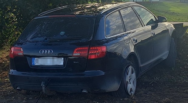 Pogranicznicy otworzyli bagażnik kombi i nie mogli się doliczyć. Był wypełniony po brzegi