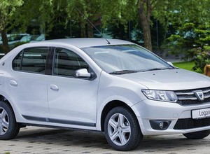 Frankfurt 2015: Dacia Duster FL i Logan automat