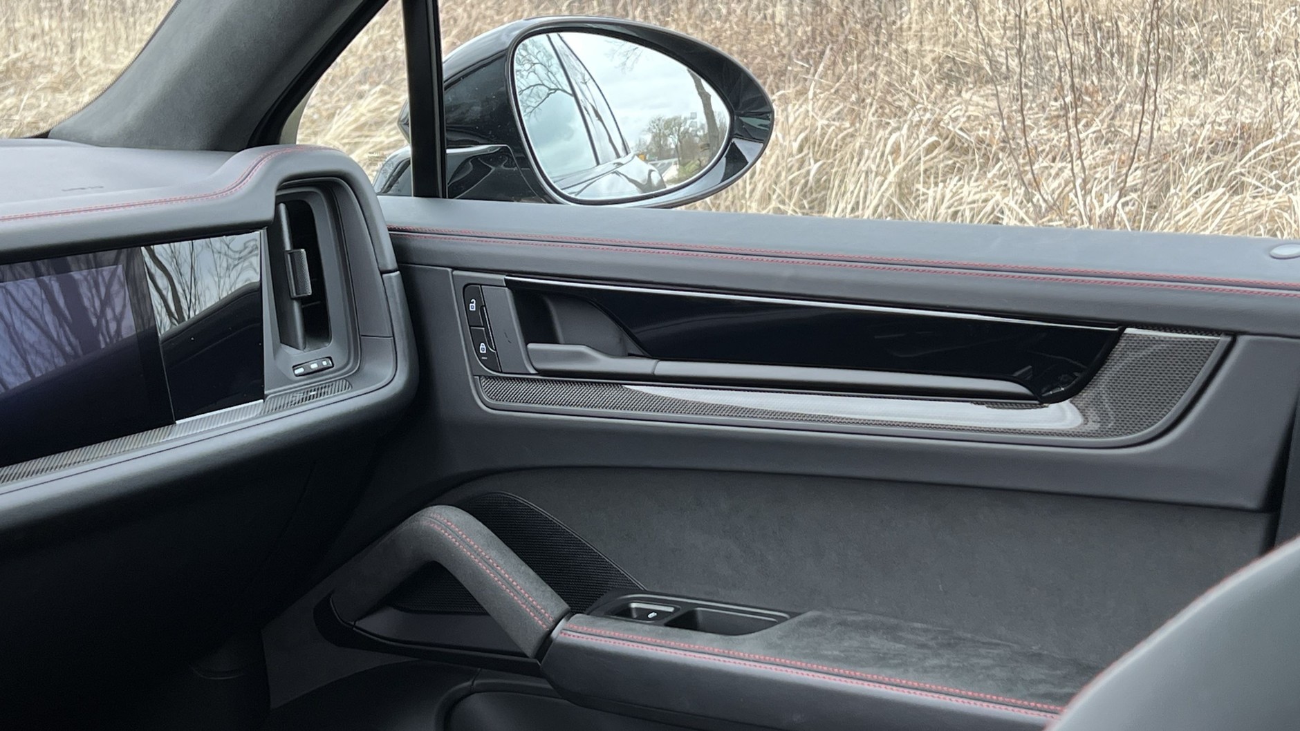 Porsche Cayenne GTS Coupe (model roku 2025)