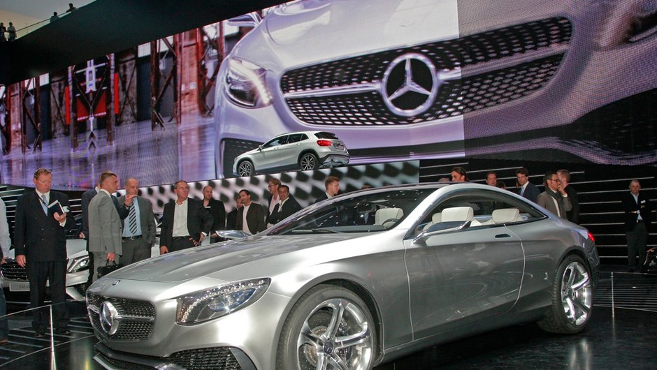 Mercedes klasy S coupe: 5-metrowe dzieło sztuki na kołach