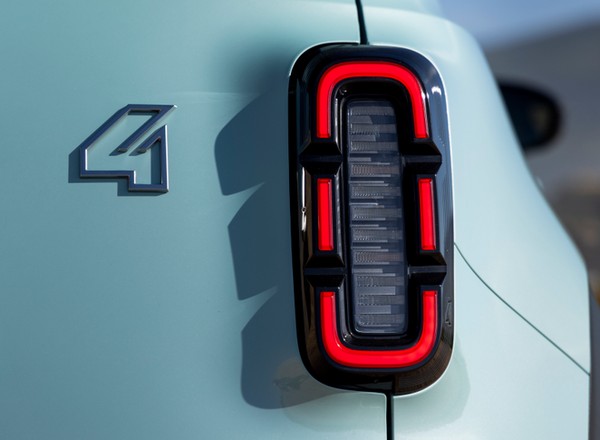 Cały świat pokochał Renault 4. Następca też ma być jak szwajcarski scyzoryk