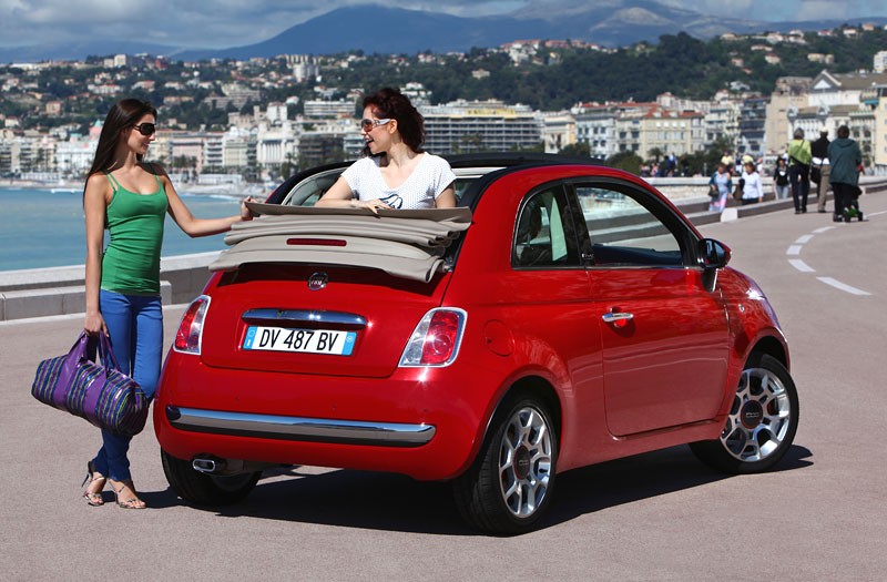 Fiat 500C: nowe informacje i zdjęcia włoskiego kabrioletu (fotogaleria)