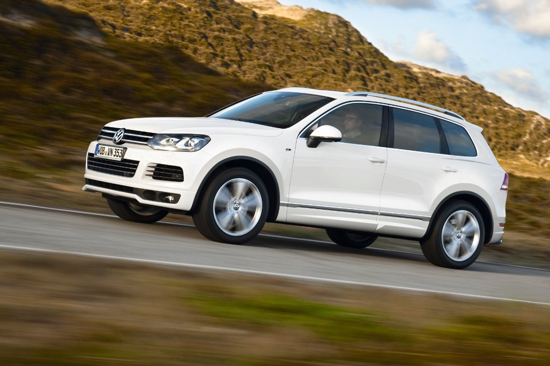 Volkswagen Touareg R-Line Exteriour – Więcej dynamiki