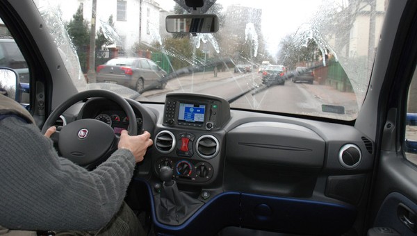 Jak wybrać wycieraczki? Czy najdroższe będą najlepsze?