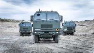 Jelcz będzie woził HIMARS-y. Podpisano umowę na 59 pojazdów 