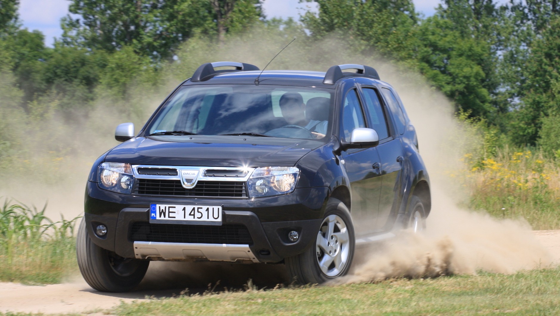 Niezła efektywność napędu 4x4. Nawet w topowych wersjach jakość wykończenia raczej nie rozpieszcza