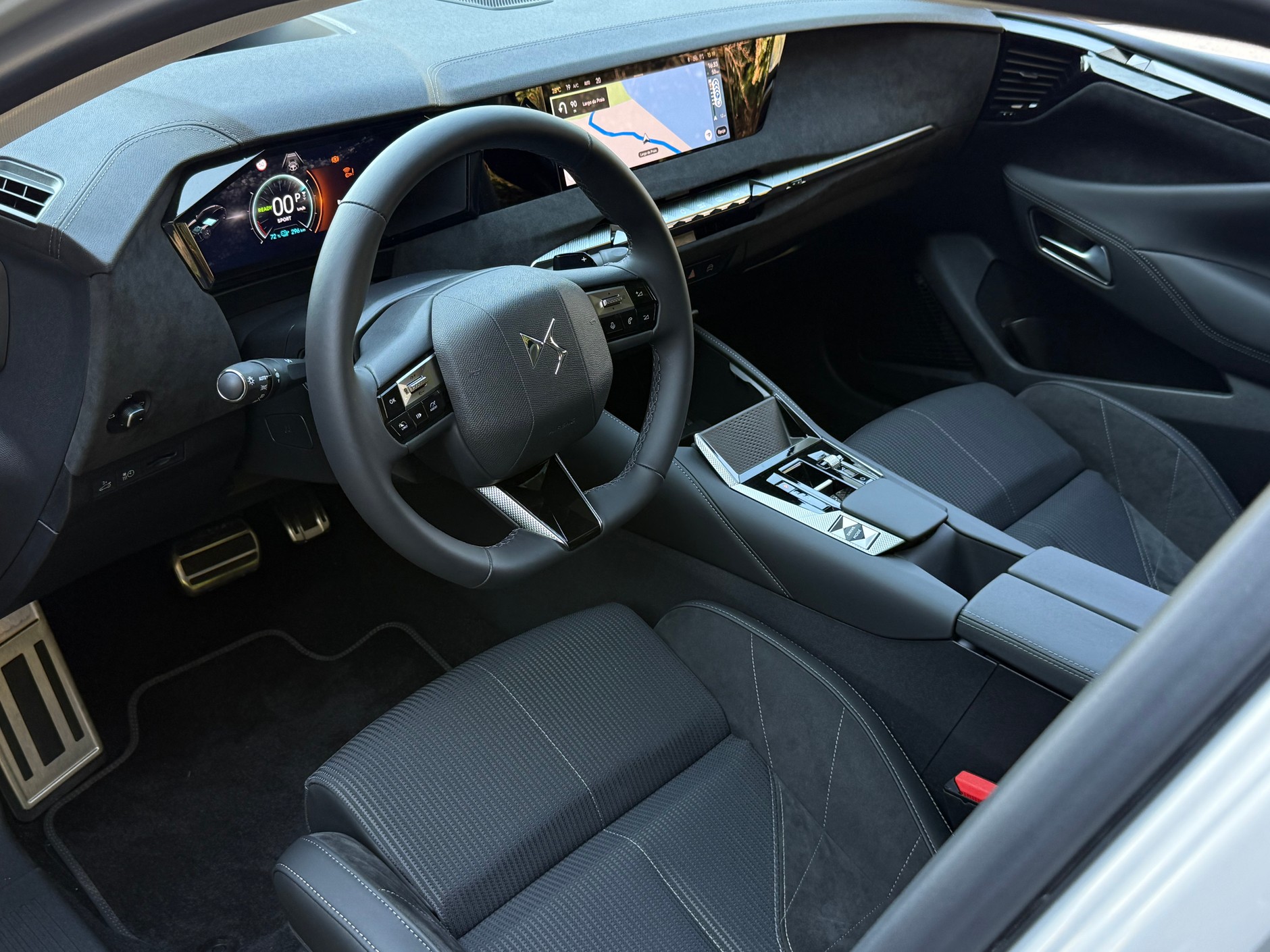 DS Nr 4 po face liftingu: ładny, ale czy dobry?