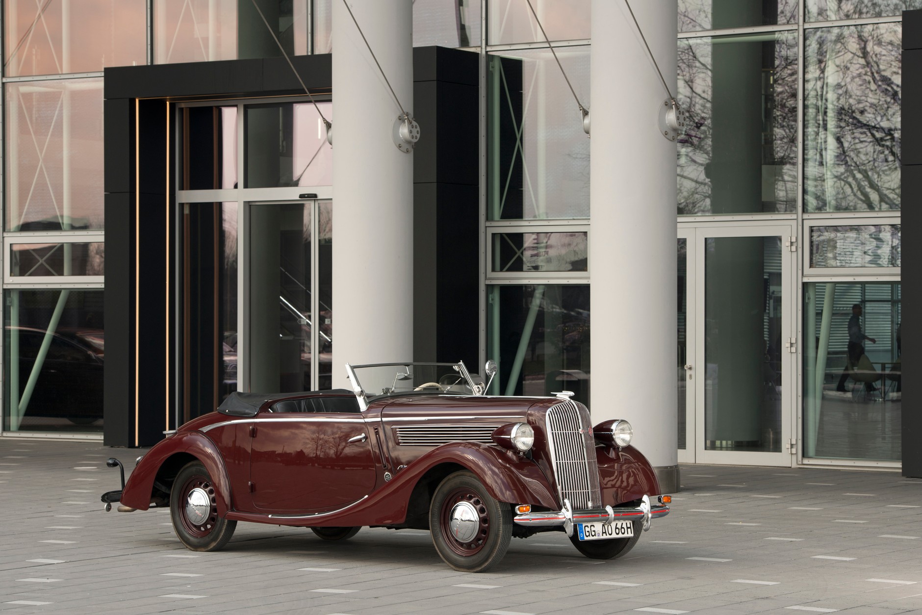 Opel Super 6 Gläser Cabrio z 1937 roku
