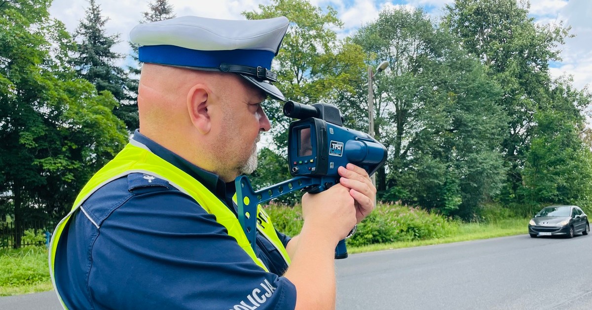 Policjanci prowadzili specjalną akcję w całym powiecie, ale nie tylko egzekwowali
