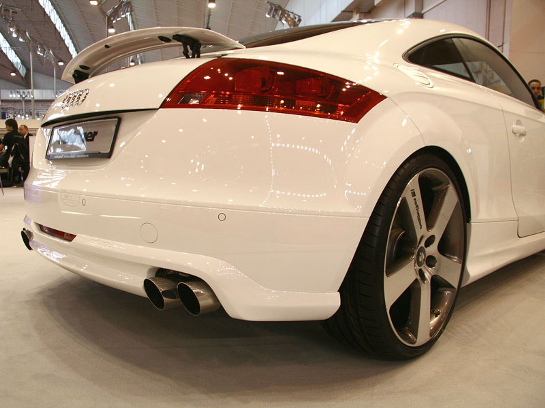 Essen Motor Show 2007: Moc i elektrownia pod maską (fotogaleria 3)