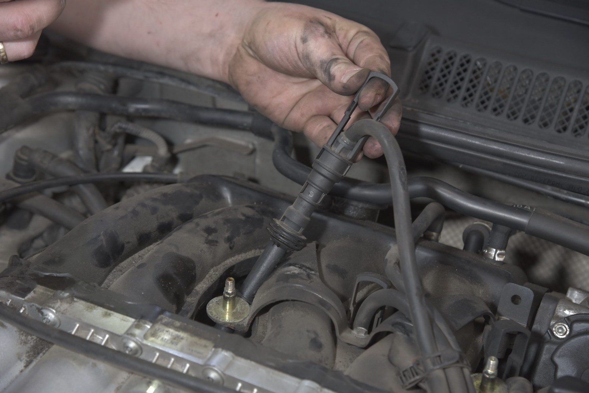 Samodzielna obsługa Audi A3 I 1.8: świece zapłonowe