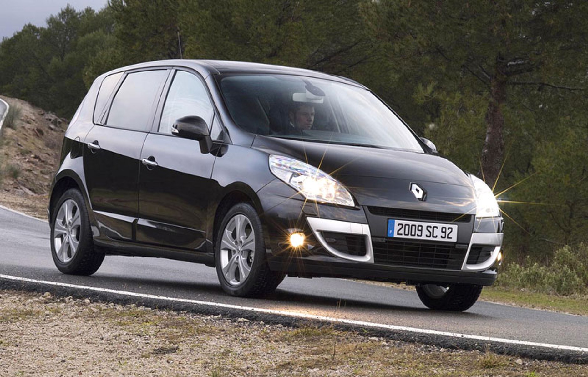 Nowy Renault Scenic: ładny, nowoczesny, wygodny (ceny w Polsce)