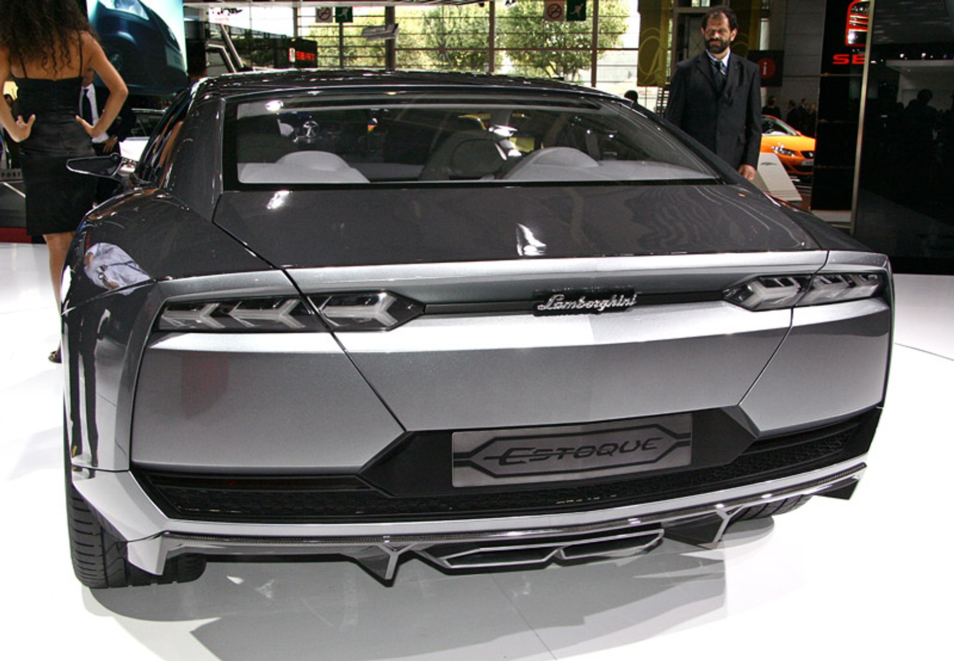 Paryż 2008: Lamborghini Estoque – co najmniej cztery lata do rozpoczęcia produkcji