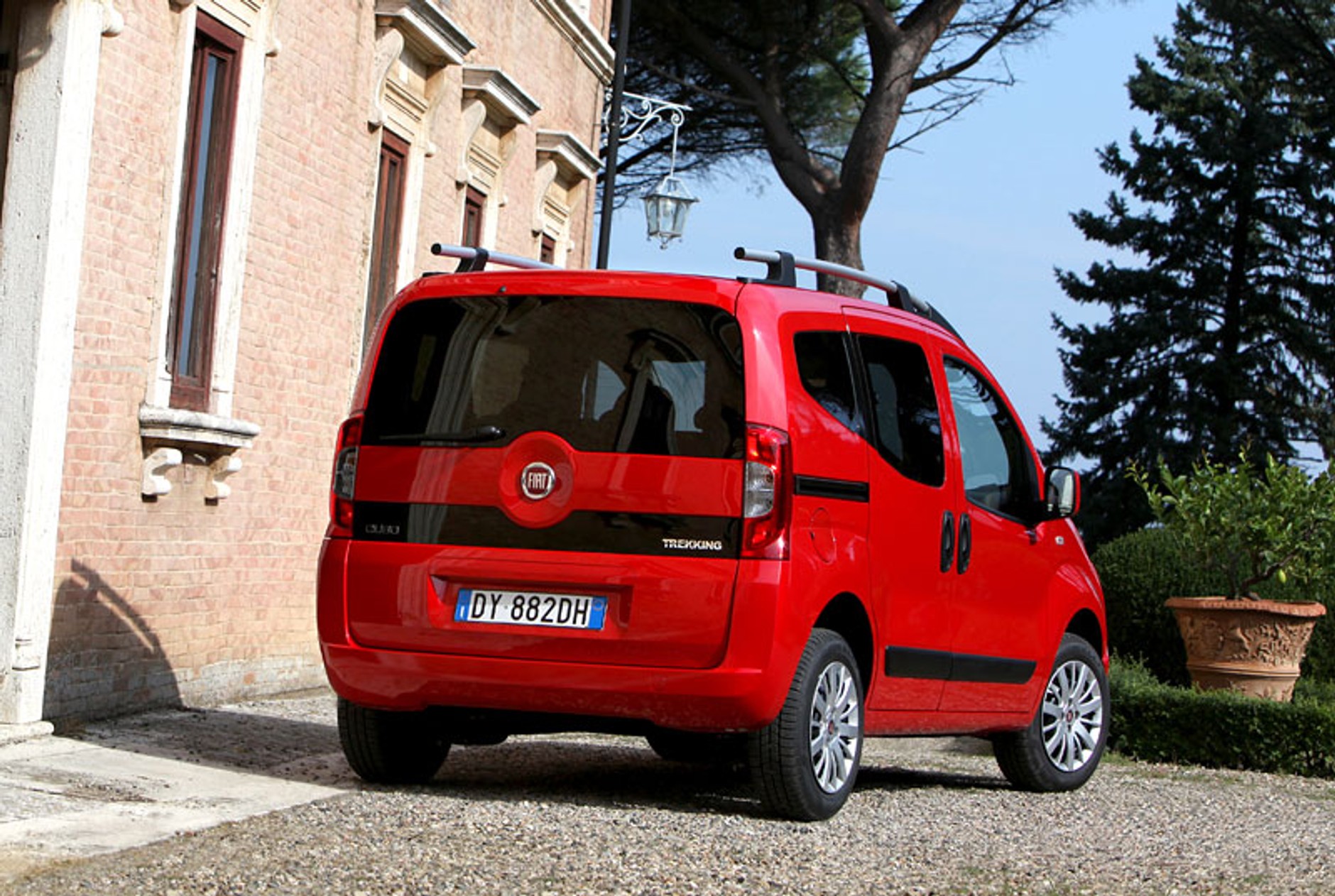 Fiat Qubo Trekking: już w sprzedaży