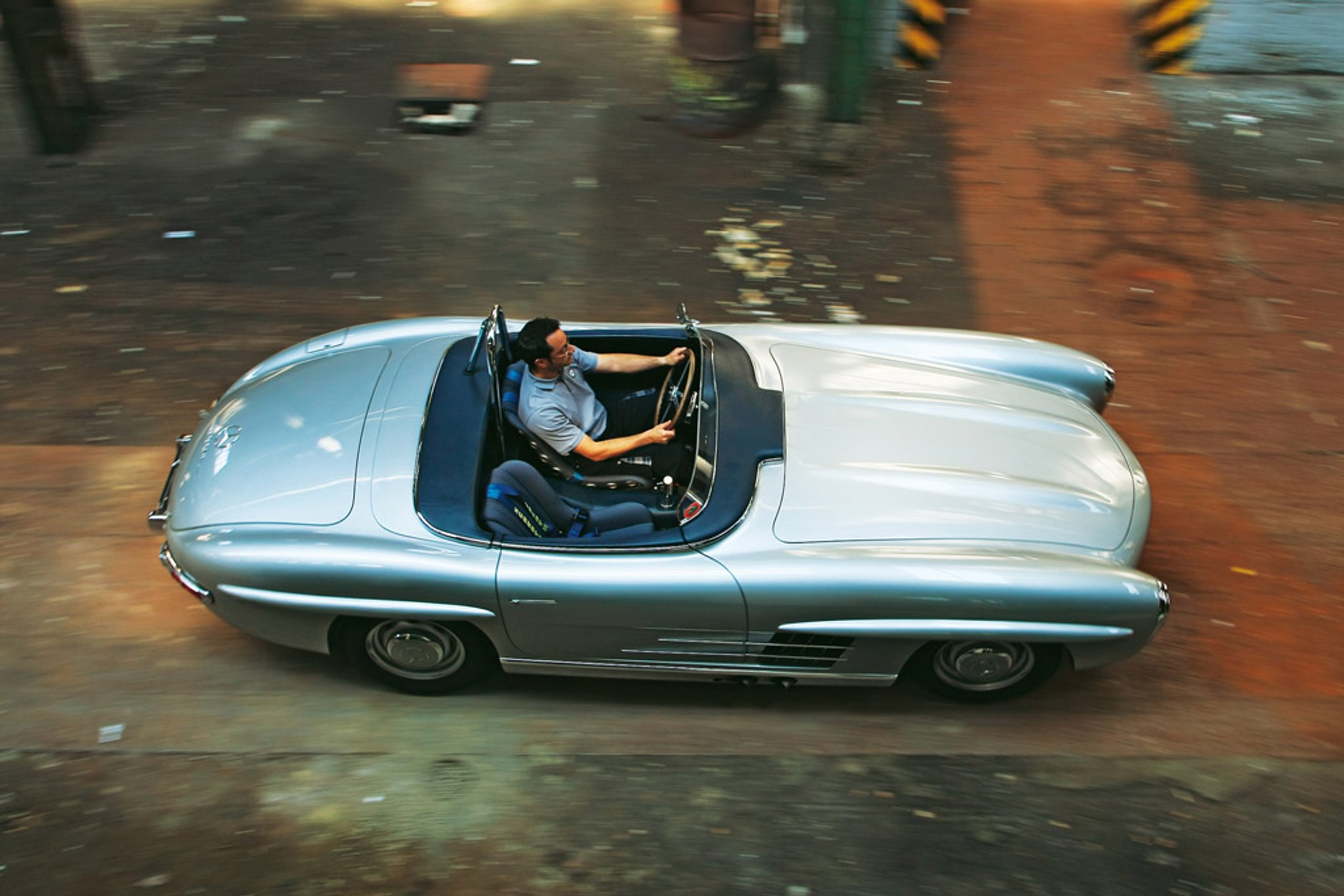 Mercedesy SLS AMG Roadster i 300 SLS: rodzinne spotkanie