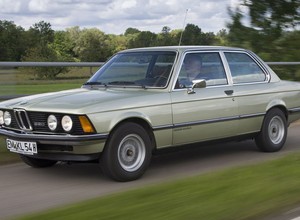 Klasyk, który cię nie zrujnuje - BMW 320/6
