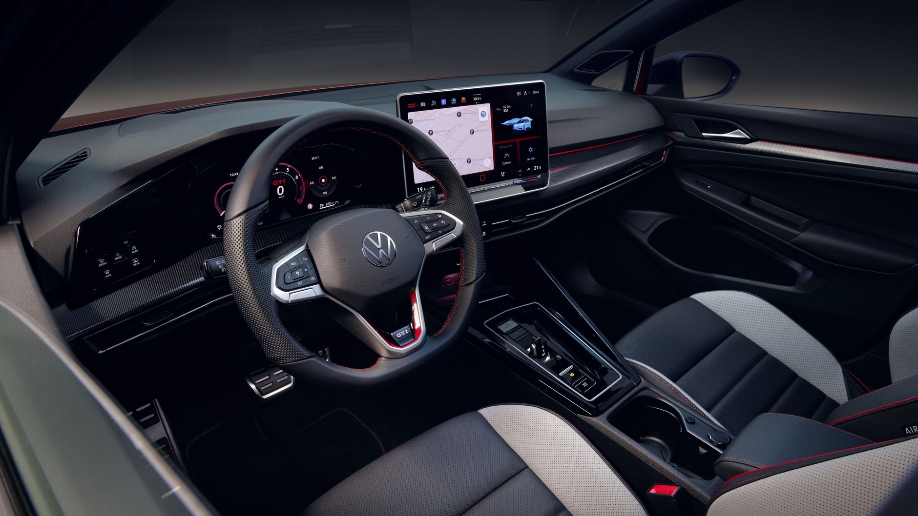 VW Golf (ósma generacja; od 2019 r.; wersja po modernizacji z 2024 r.; samochód w kamuflażu)
