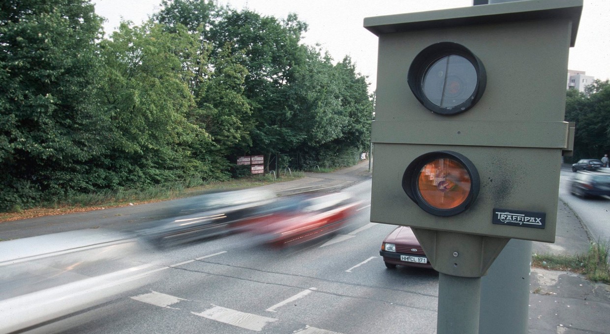 Kosztowne pamiątki z wakacji. Do Polski trafiają mandaty z zagranicy. Liczba poraża