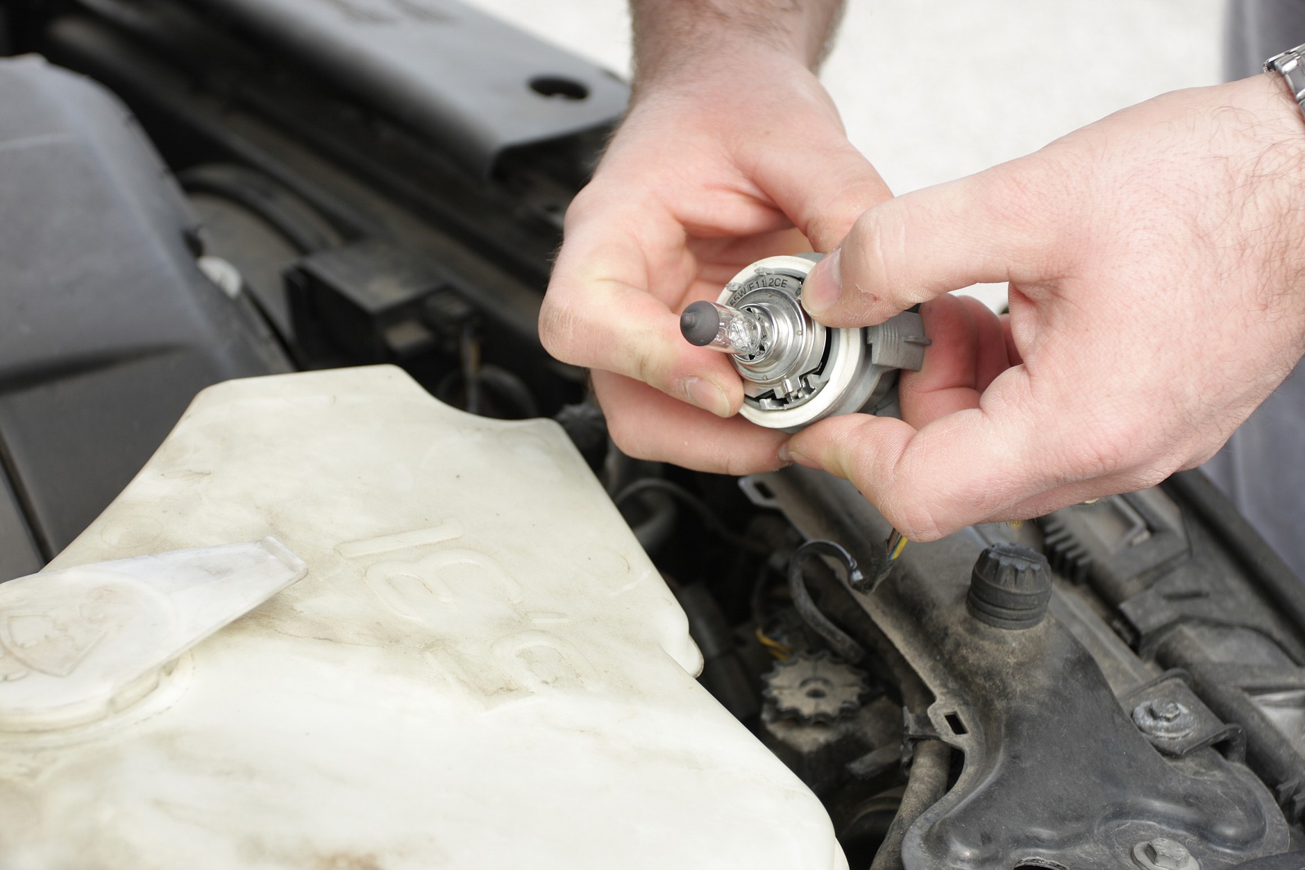Jak zadbać o oświetlenie jesienią i zimą