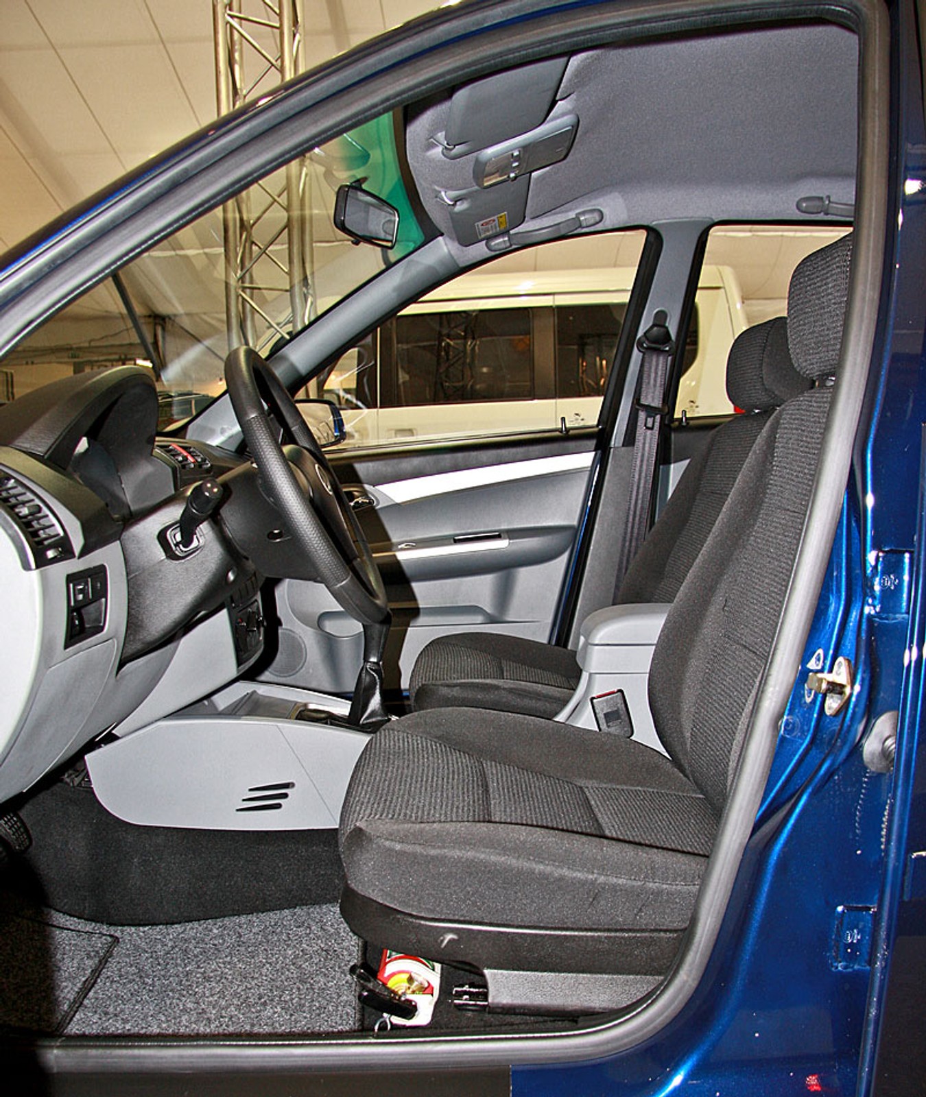 Lifan: kolejna chińska marka atakuje Europę (dane techniczne, fotogaleria)