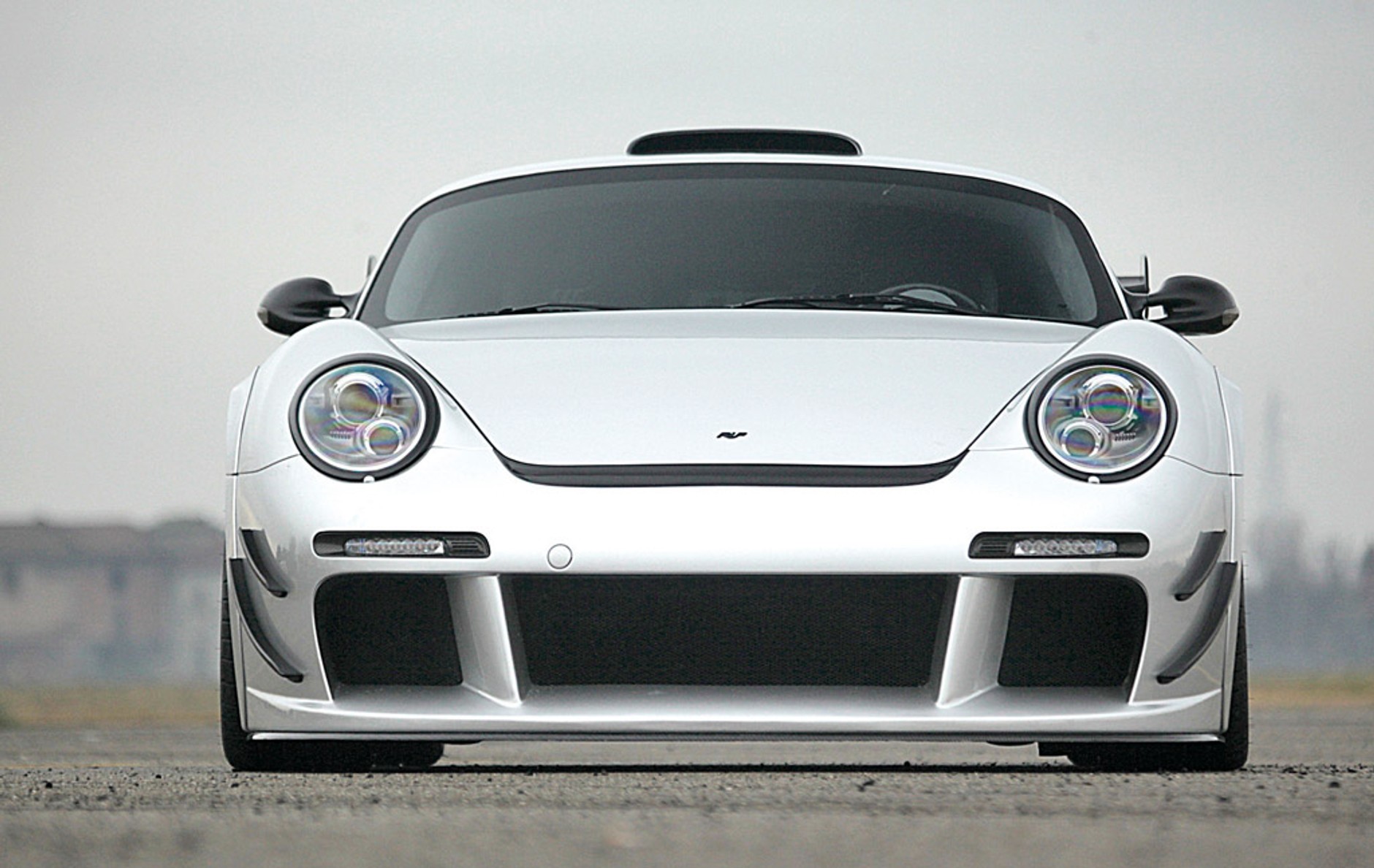 Ruf, Pagani, Lamborghini i Ferrari: moc jest z nami!