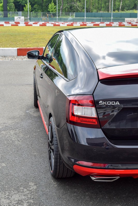 Skoda Atero Coupe