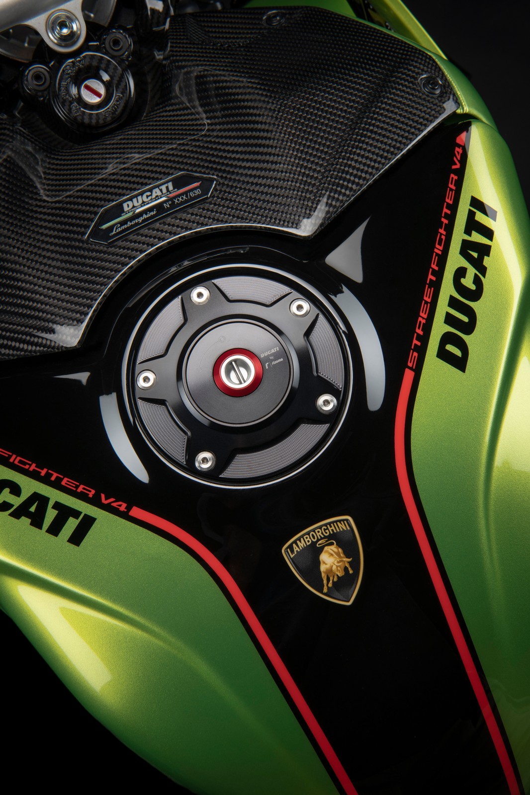 Limitowane Ducati Streetfighter V4 Lamborghini