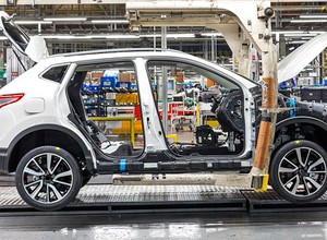 Nissan ma plan awaryjny na twardy brexit, może zamknąć europejskie fabryki