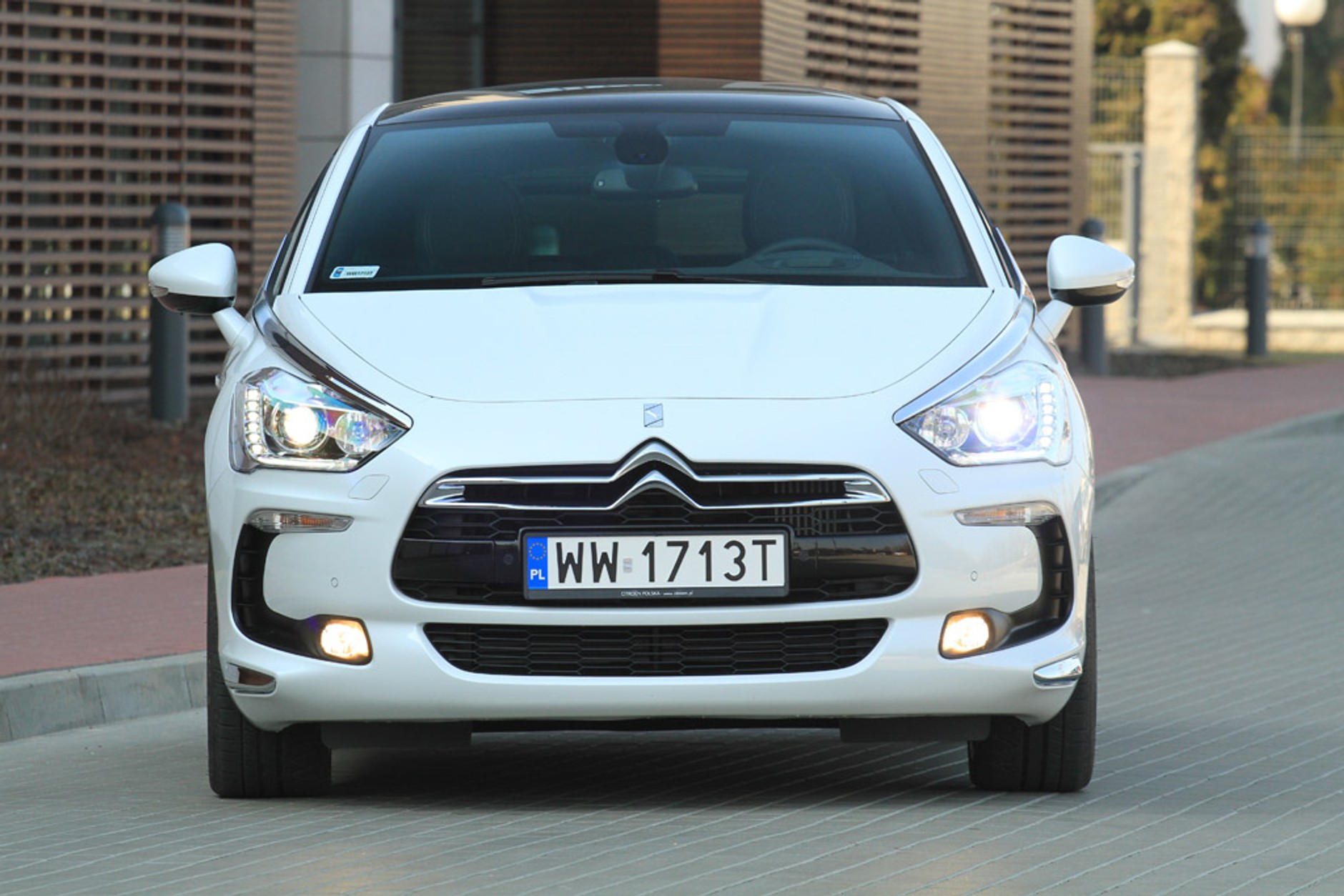 Citroen DS5: hybryda z dieslem