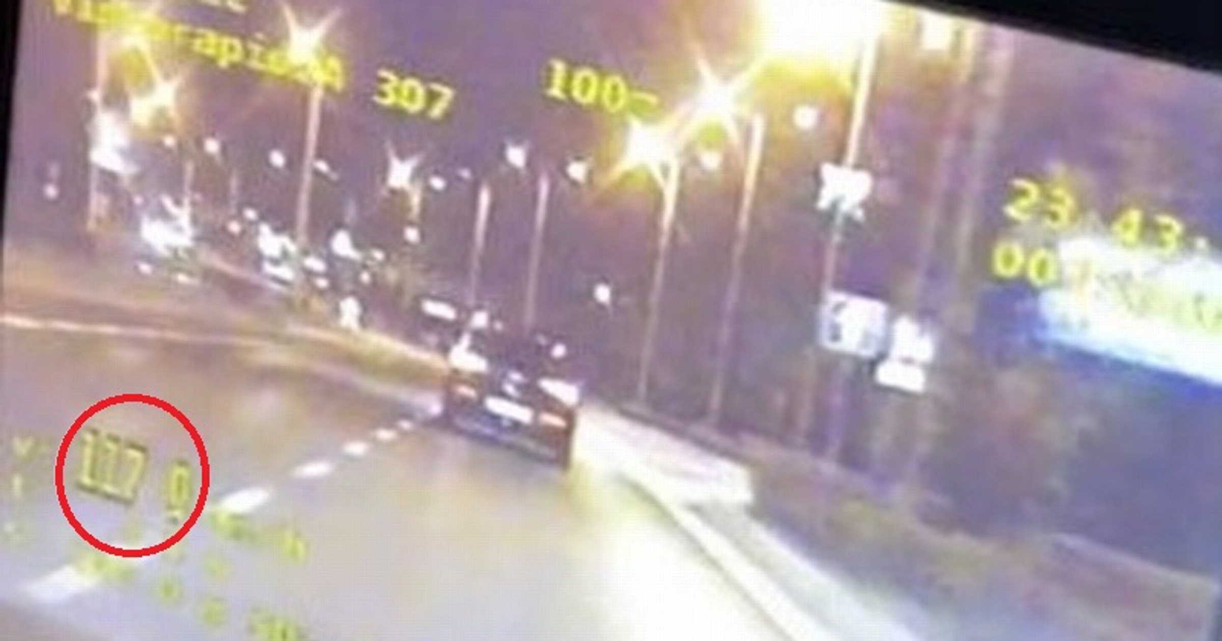 Młoda dziewczyna próbowała ścigać się z policyjnym BMW