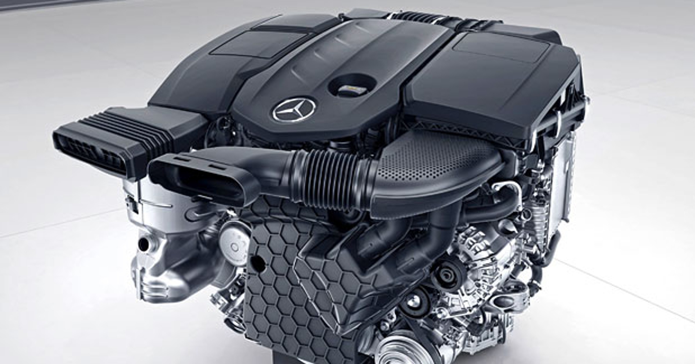 Mercedes-Benz - nowy silnik