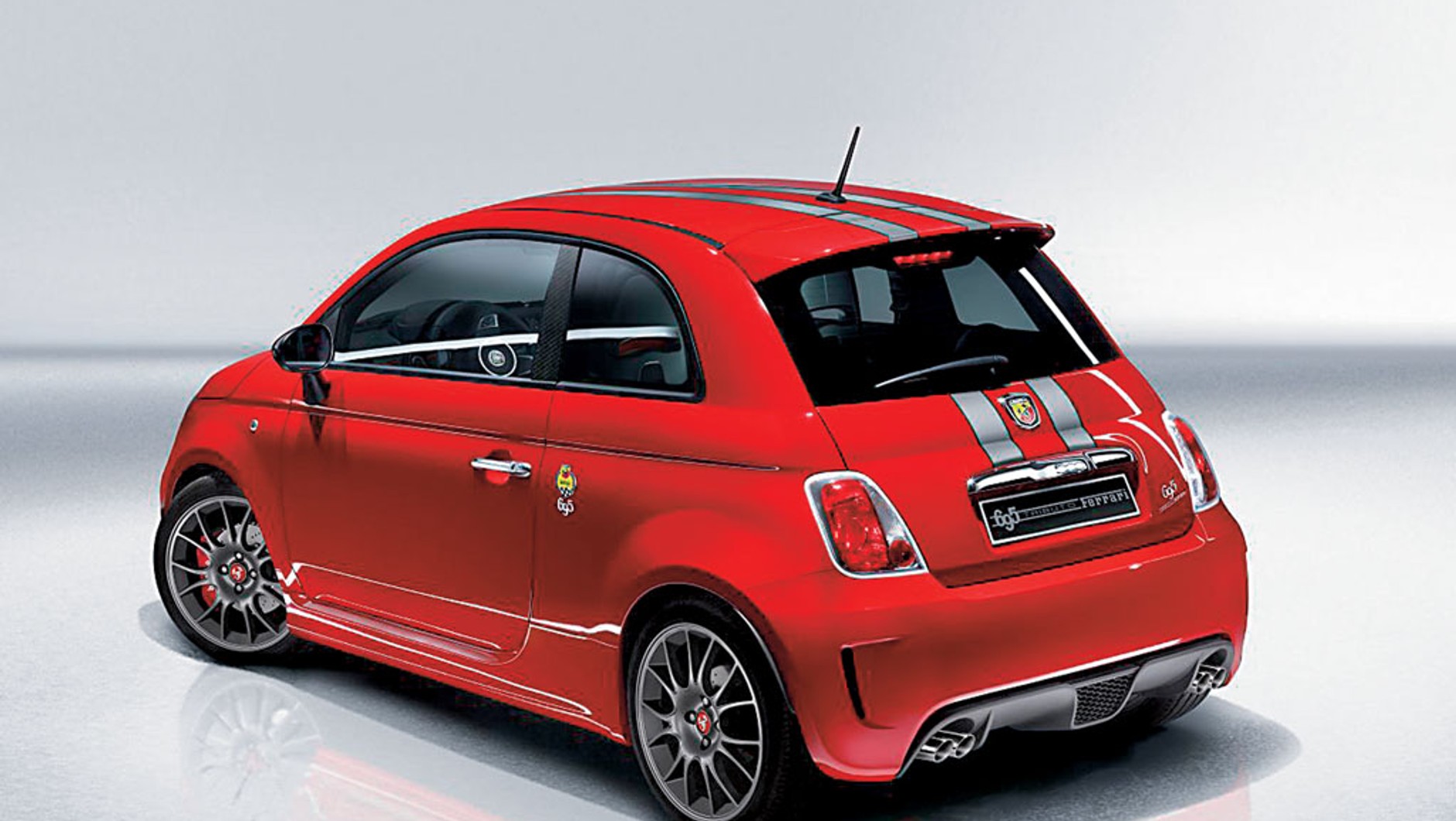 Limitowany Abarth 500 – Tributo Ferrari z silnikiem 1.4 T-Jet/180 KM.