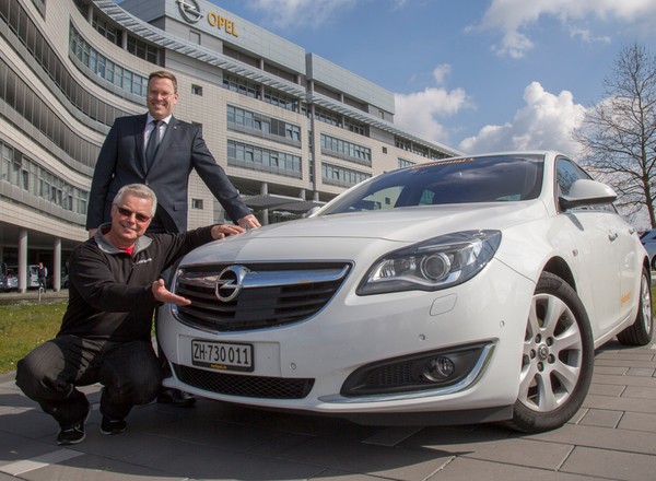 Opel Insignia: 2111 km na jednym zbiorniku