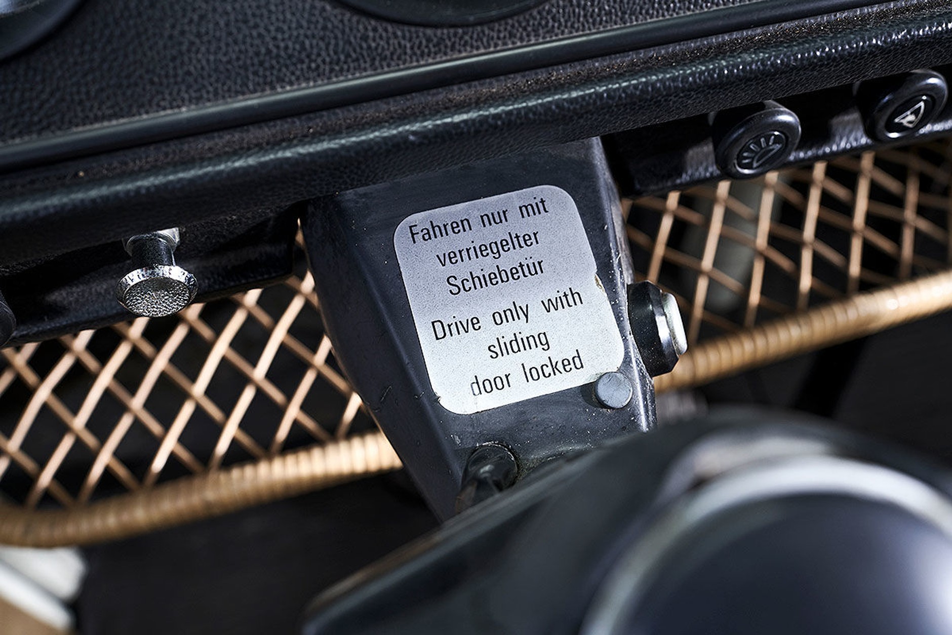 Volkswagen T2 z napędem e-Golfa