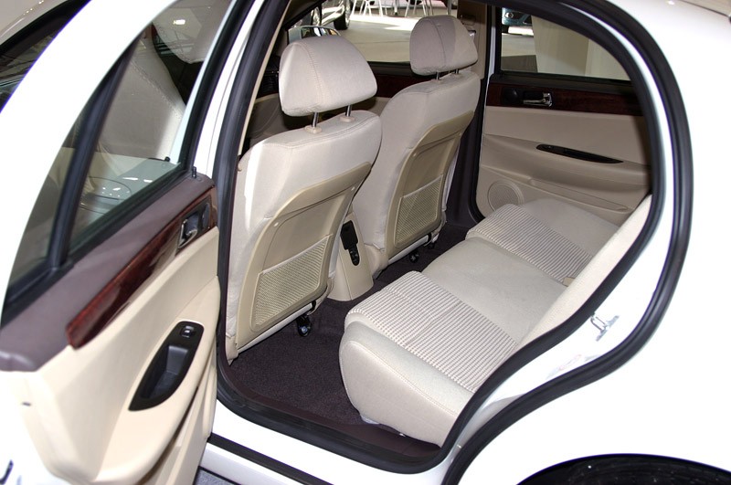 Paryż 2008:  Brilliance BS4 za 15 990 Euro