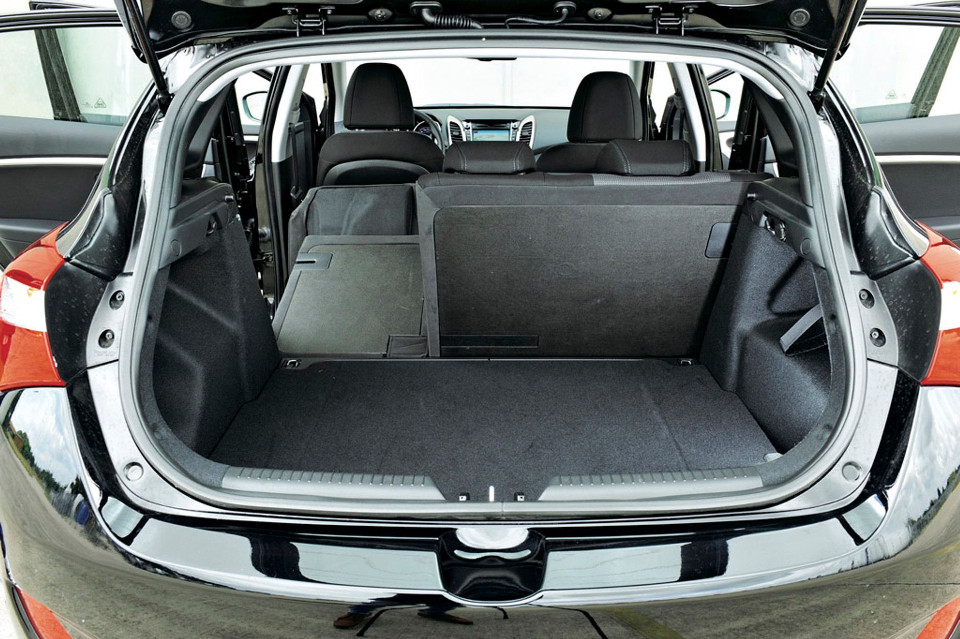 Hyundai i30 kontra Kia ceed: zbliżona technika, różne charaktery