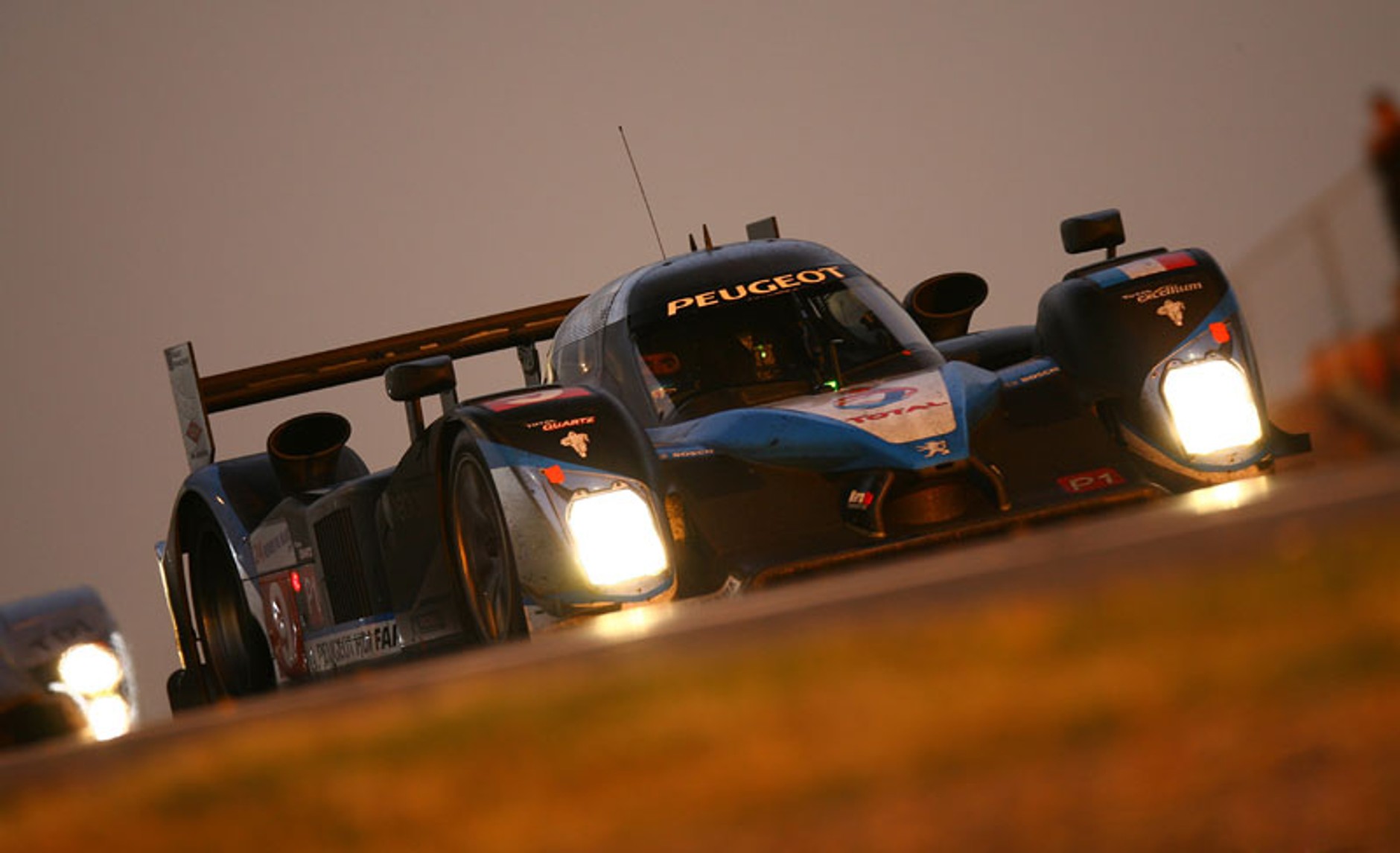 24 Heures du Mans: zdecydowana dominacja zespołu Peugeot Total