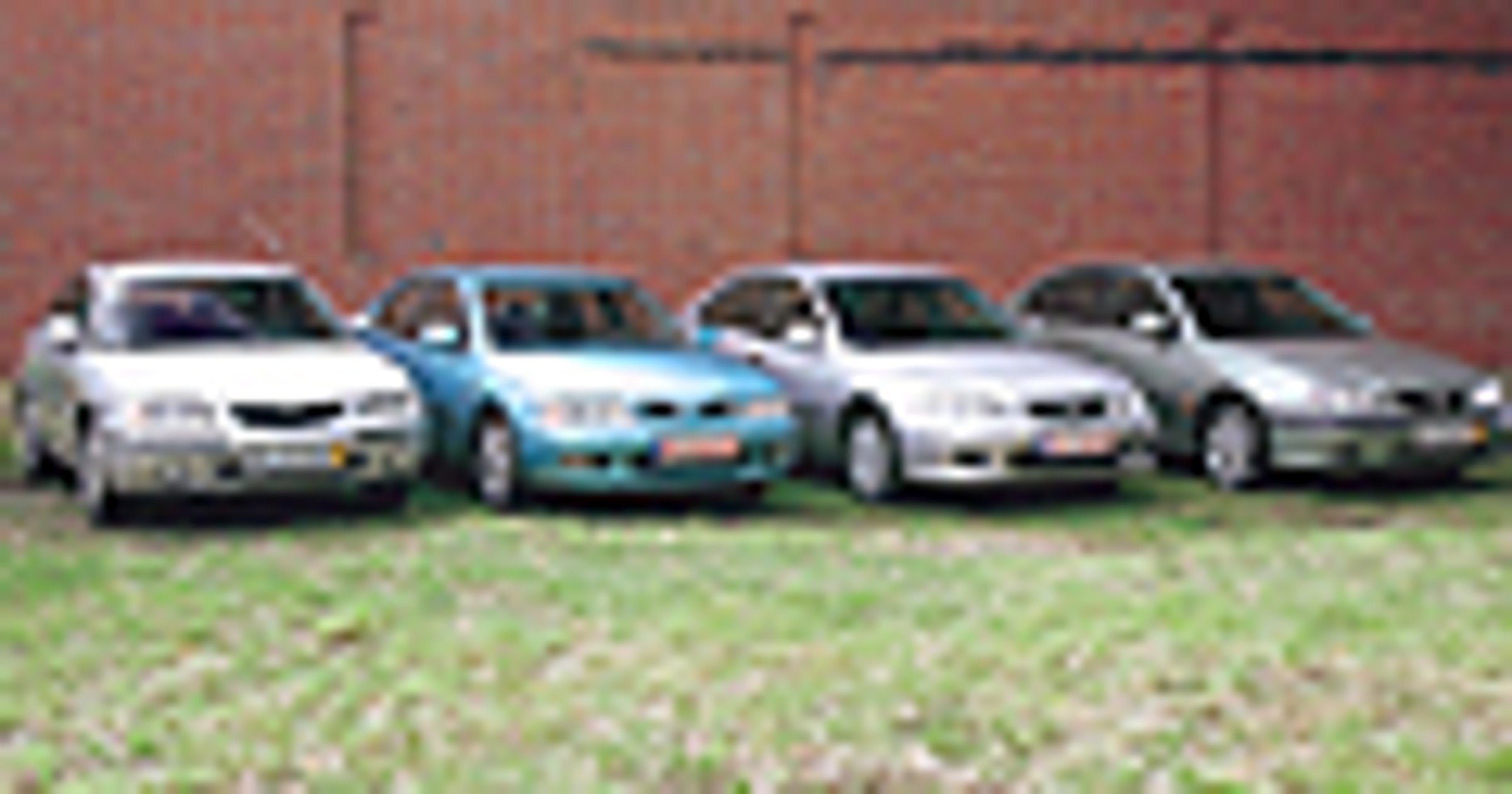 Honda Accord, Mazda 626, Nissan Primera, Toyota Avensis - Mocarze klasy średniej