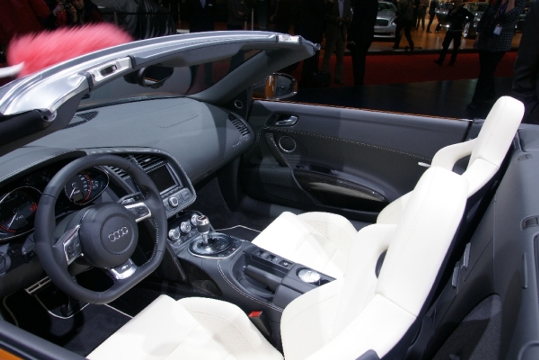 Genewa 2010: pierwszy dzień prasowy (galeria 2.)