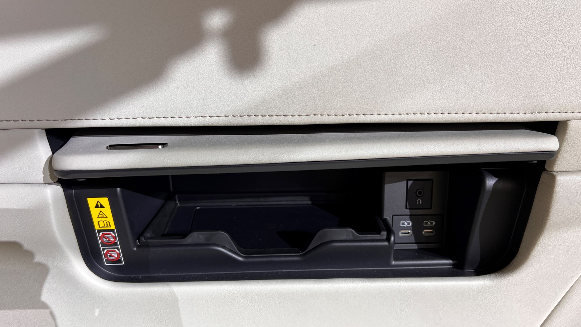 Lexus LM (druga generacja; od 2023 r.)