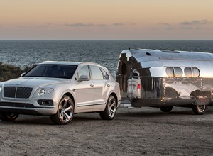 Bentley w kalifornijskim słońcu