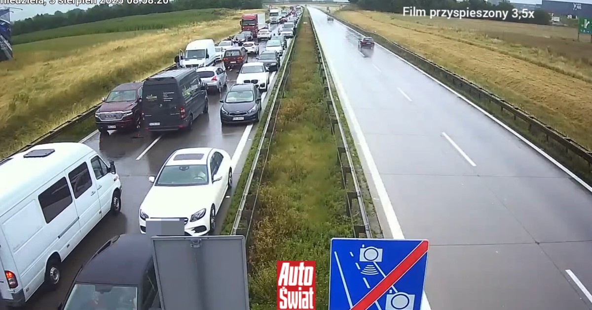 Jechali pod prąd autostradą A4, żeby nie stać w korku. Kierowcy nie unikną kary