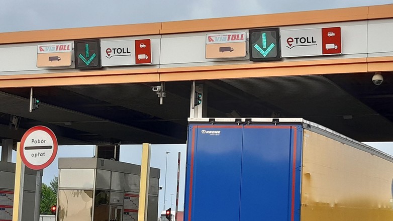 Nowy system opłat drogowych e-TOLL w Polsce - sprzęt na autostradzie A2