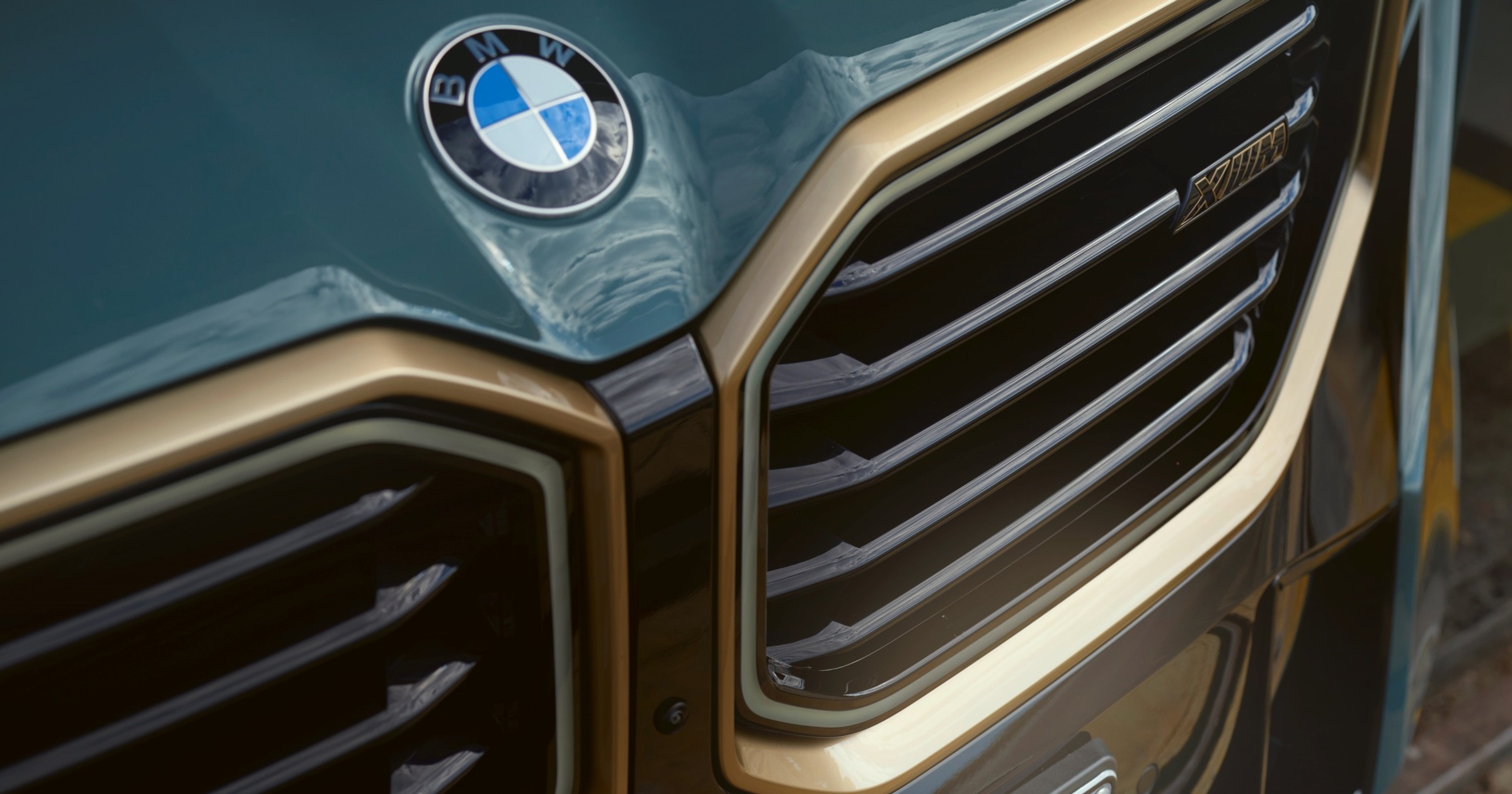 BMW XM (od 2022 r.)